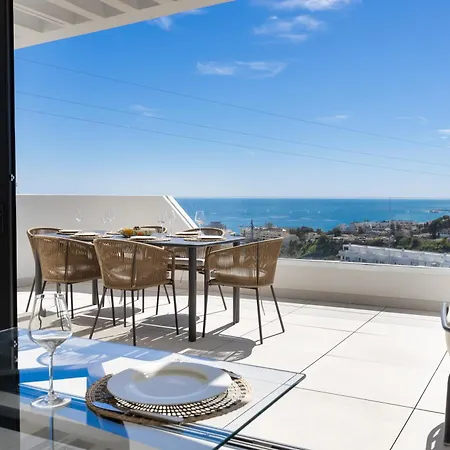 Luxury 3-bedroom Skyline In Higueron