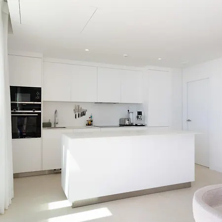 Apartamento Luxury 3-bedroom Skyline In Higueron *