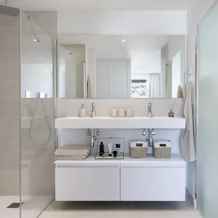 Luxury 3-bedroom Skyline In Higueron Apartamento