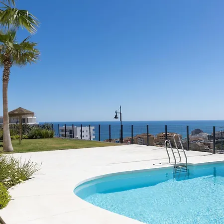 Apartamento Luxury 3-bedroom Skyline In Higueron *